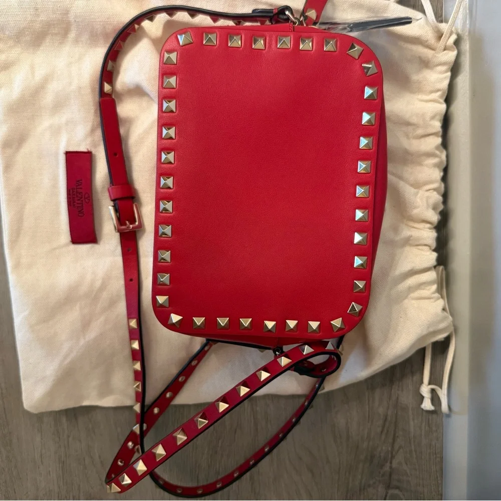 Valentino Red Rockstud Crossbody Bag - Picture 4 of 9